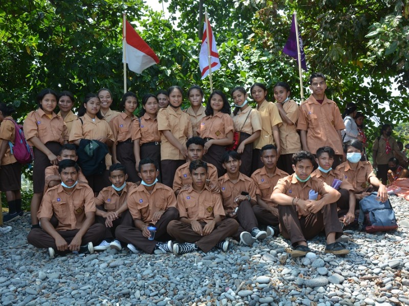 SMK Swakarsa Mengadakan Kemping Pramuka Pariwisata di Pantai Nanga Woja (25-27 Oktober 2021)