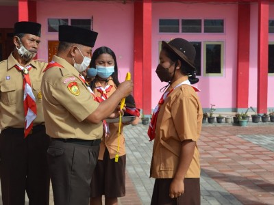 Pelantikan Gugus Depan Pramuka SMK SWAKARSA RUTENG
