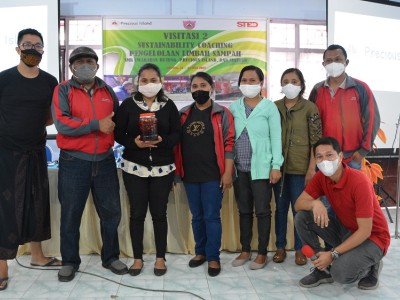 VISITASI 2 SUSTAINABILITY COACHING PENGELOLAAN LIMBAH SAMPAH SMK SWAKARSA RUTENG